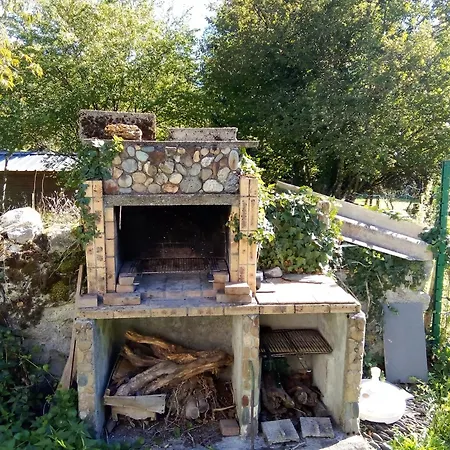 Le Lys Dans La Vallee D Apartamento Ustou